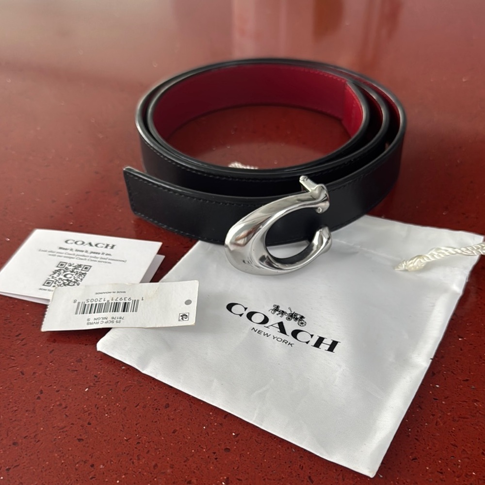 Coach Belt Women Black and Red Leather reversed